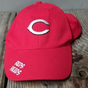 Cincinnati Reds heads hat